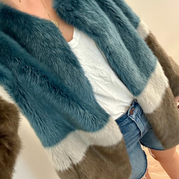 Anthropologie Faux Fur Blue Coat - Size Small - Picture 3 of 8